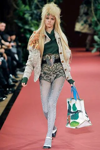 Look 32